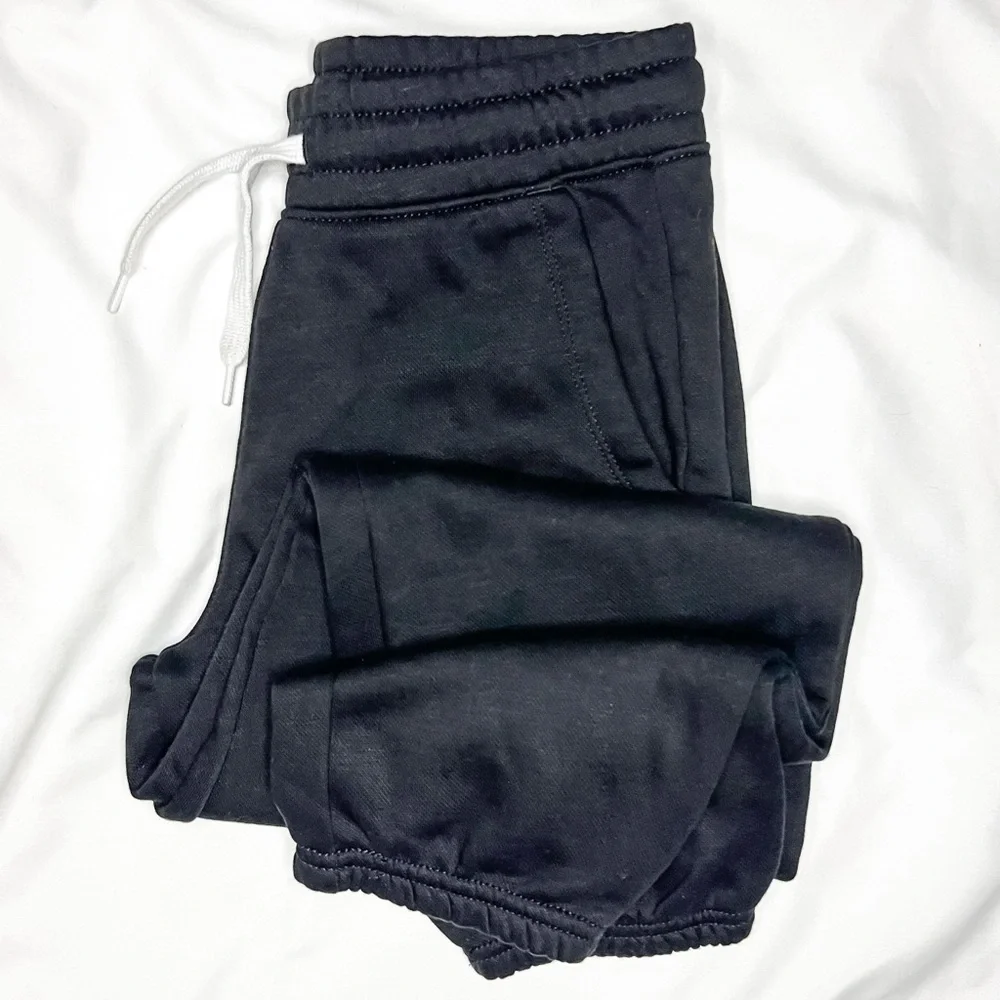 Old Navy | Gender-Neutral Sweatpants for Kids | M (8)
